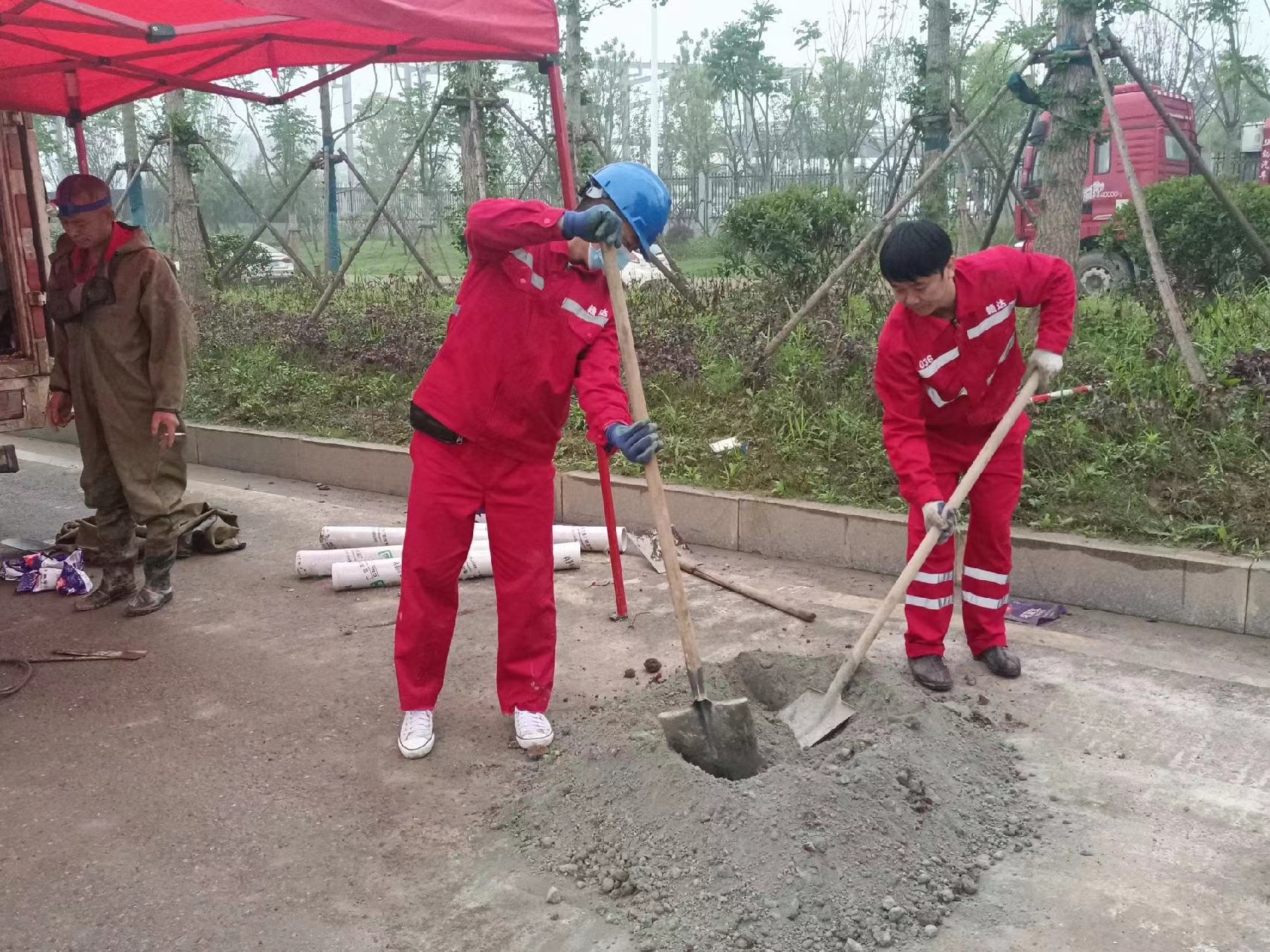 鹤岗管道疏通哪家好】及时进行市政管道清淤